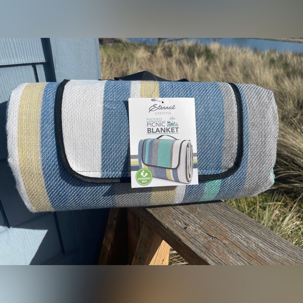 Eternal Lifestyle Striped Picnic Blanket